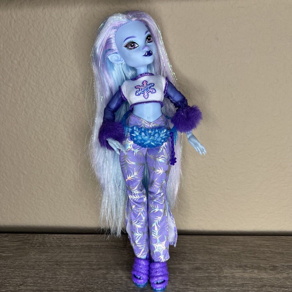 Monster High Abbey Bominable Doll G3 Reboot Dressed w/ Shoes and Belt Mattel